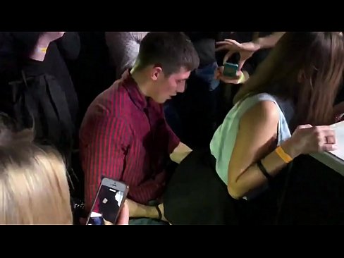 ❤️ Sex real într-un club de noapte rusesc. O rusoaică de 18 ani în anus și vagin futută într-un club de noapte ☑ at ro.hqpornvideos.ru ❌